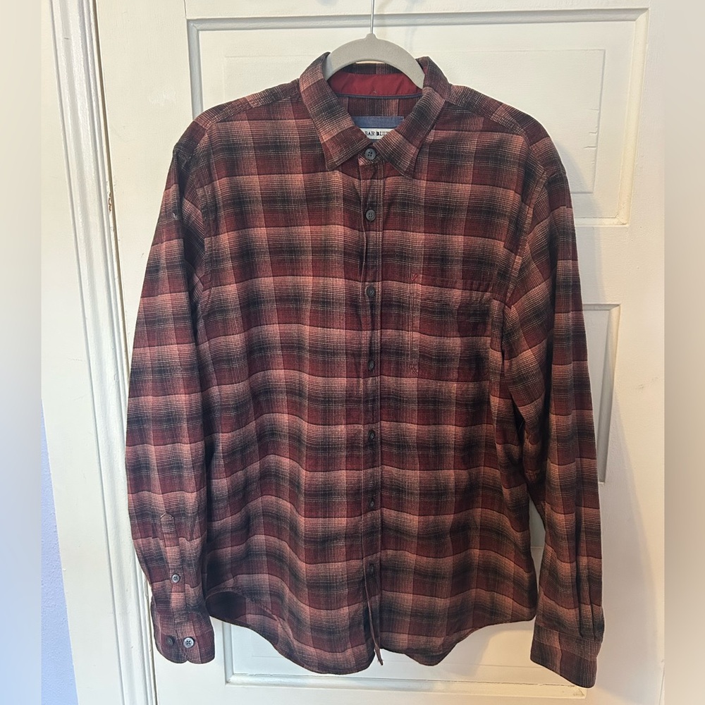 32 Bar Blues Flannel Shirt Large Plaid Cotton burgundy Black Button Down Soft